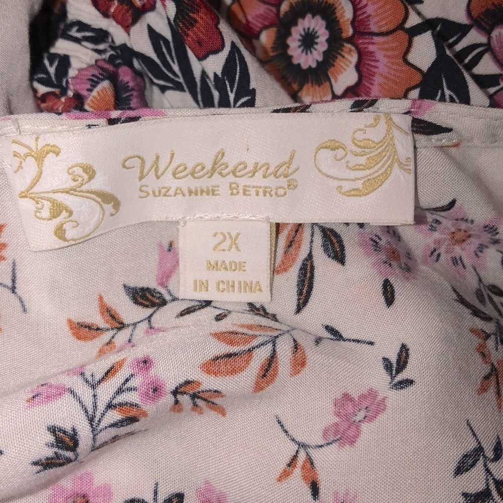 Weekend by Suzanne Betro pls size 2X floral top - Picture 6 of 8